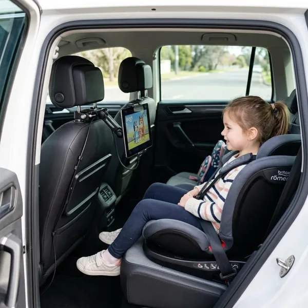 Waar let je op bij een kindertablet voor in de auto